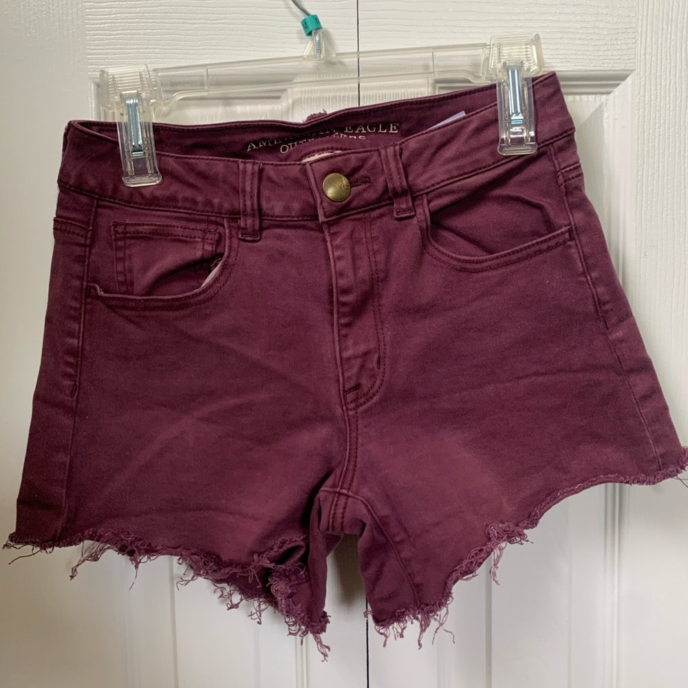 Maroon stretchy hi-rise shorts